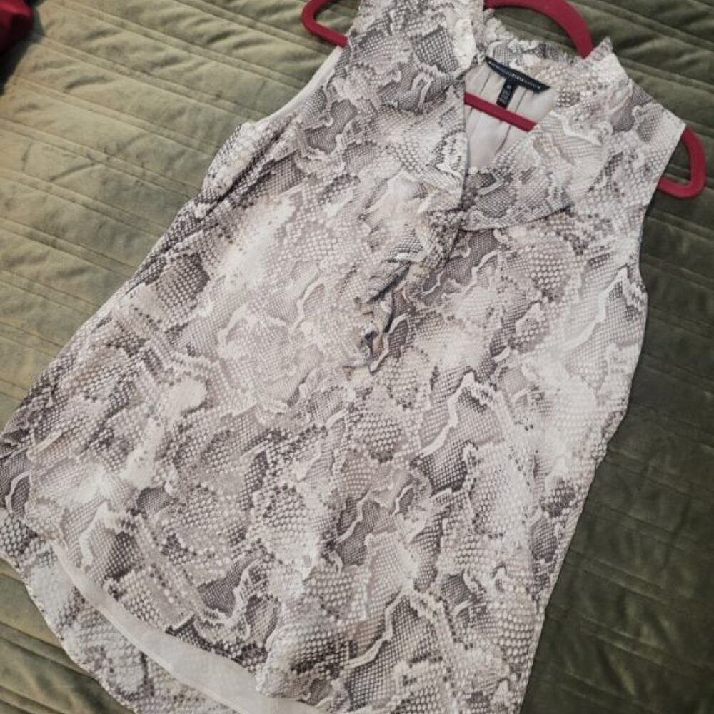 White House Black Market Snakeskin Print Sleeveless Blouse Size 10
